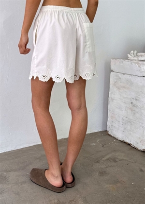 Saga shorts Off white Boii Studios 